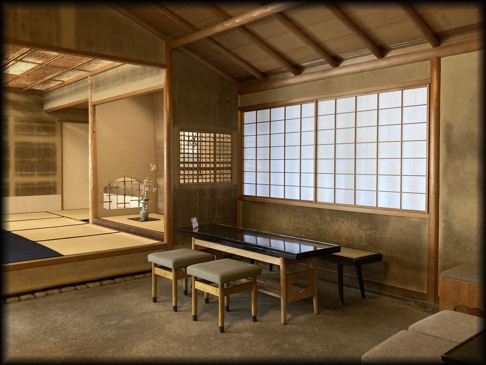 鶴屋吉信本店茶寮「菓遊茶屋」茶室「游心」及坪庭丨日本京都-33