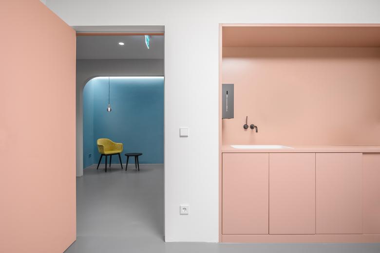 SOHO 诊所丨德国斯图加特丨12:43 Architekten-33