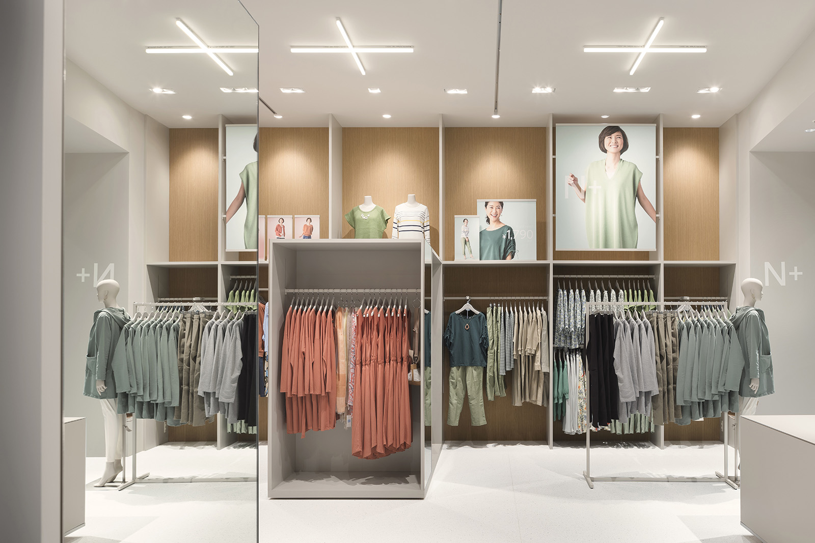日本 | N+ | 服装店 | 2019 | I IN-9