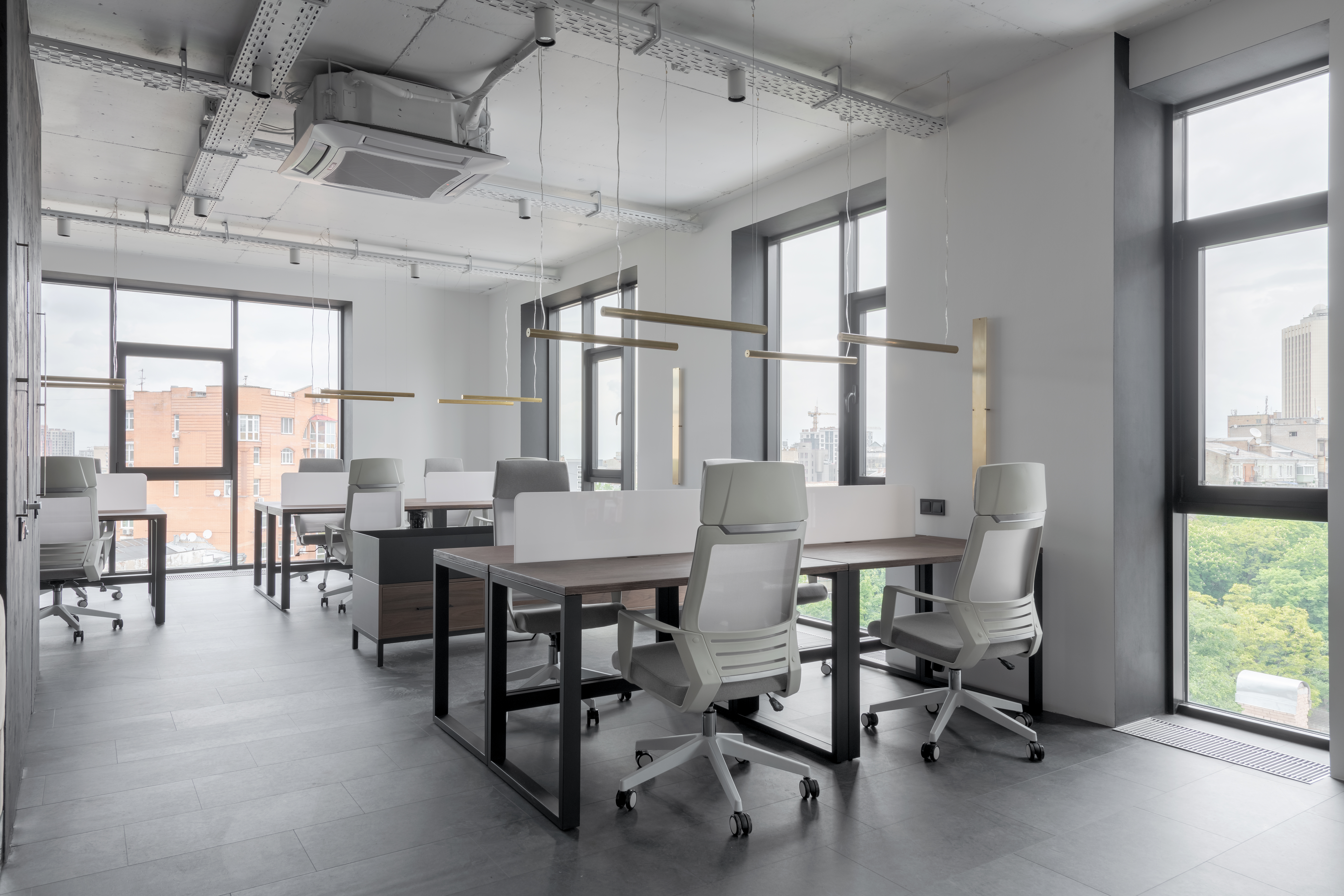 Minimalistic office in the center of the Kyiv-6