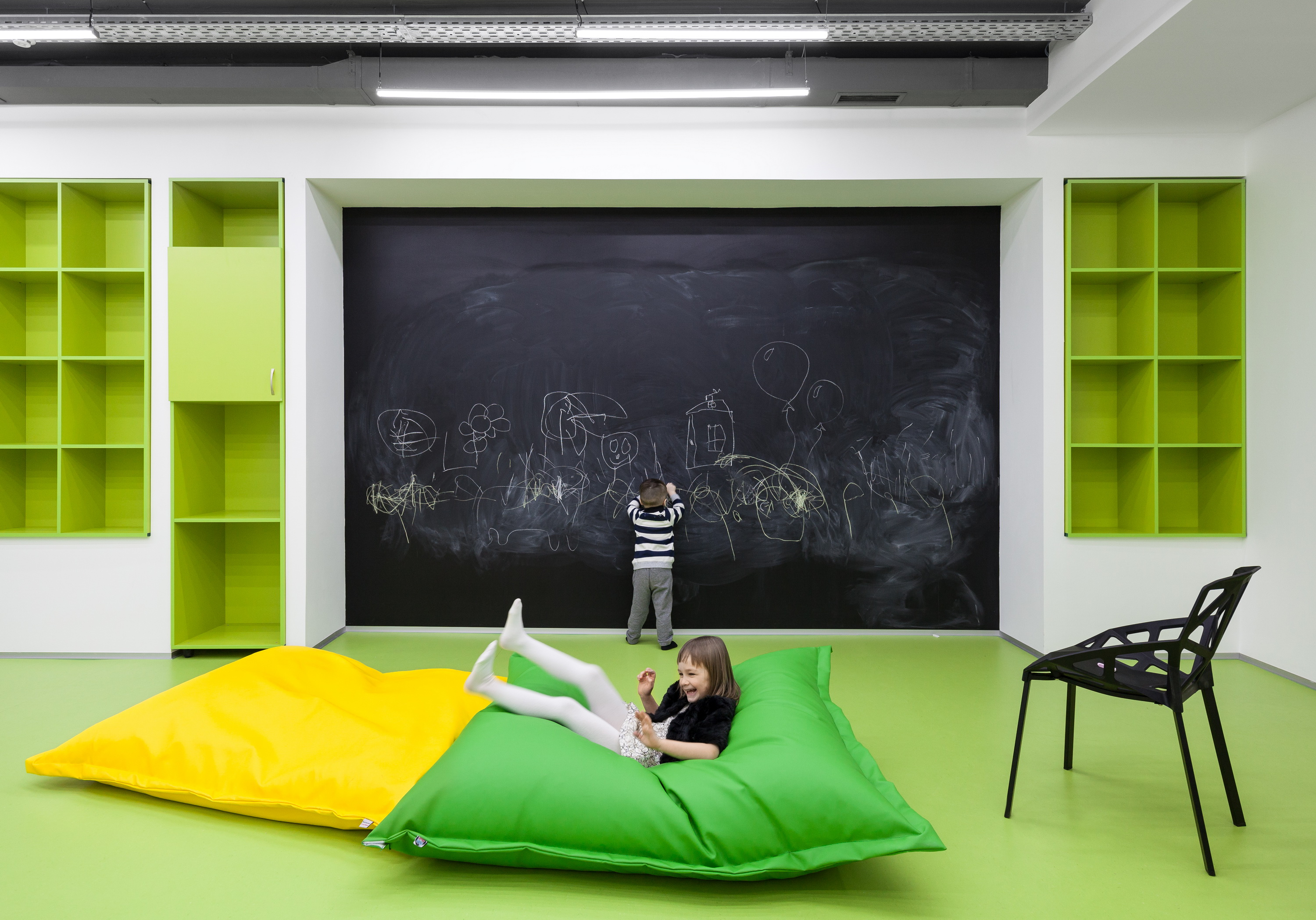 UNDERHUB 办公室-8