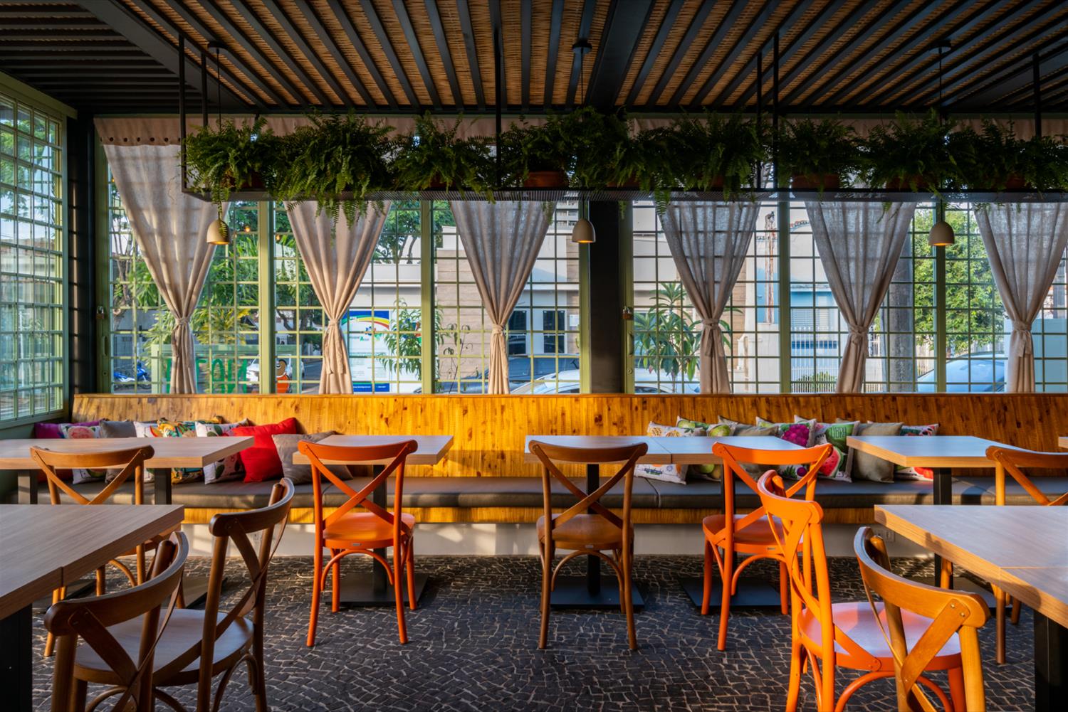 Natu Caju 巴西餐厅设计典范-6