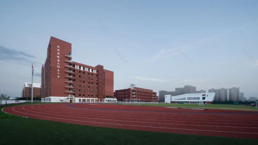 清华附中湾区学校丨中国广州丨清华大学建筑设计研究院有限公司-27