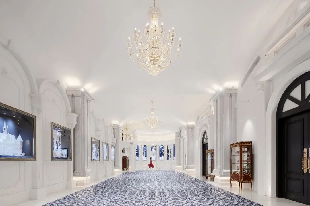 中法融合,青花瓷与纸艺的珠宝艺术廊-17