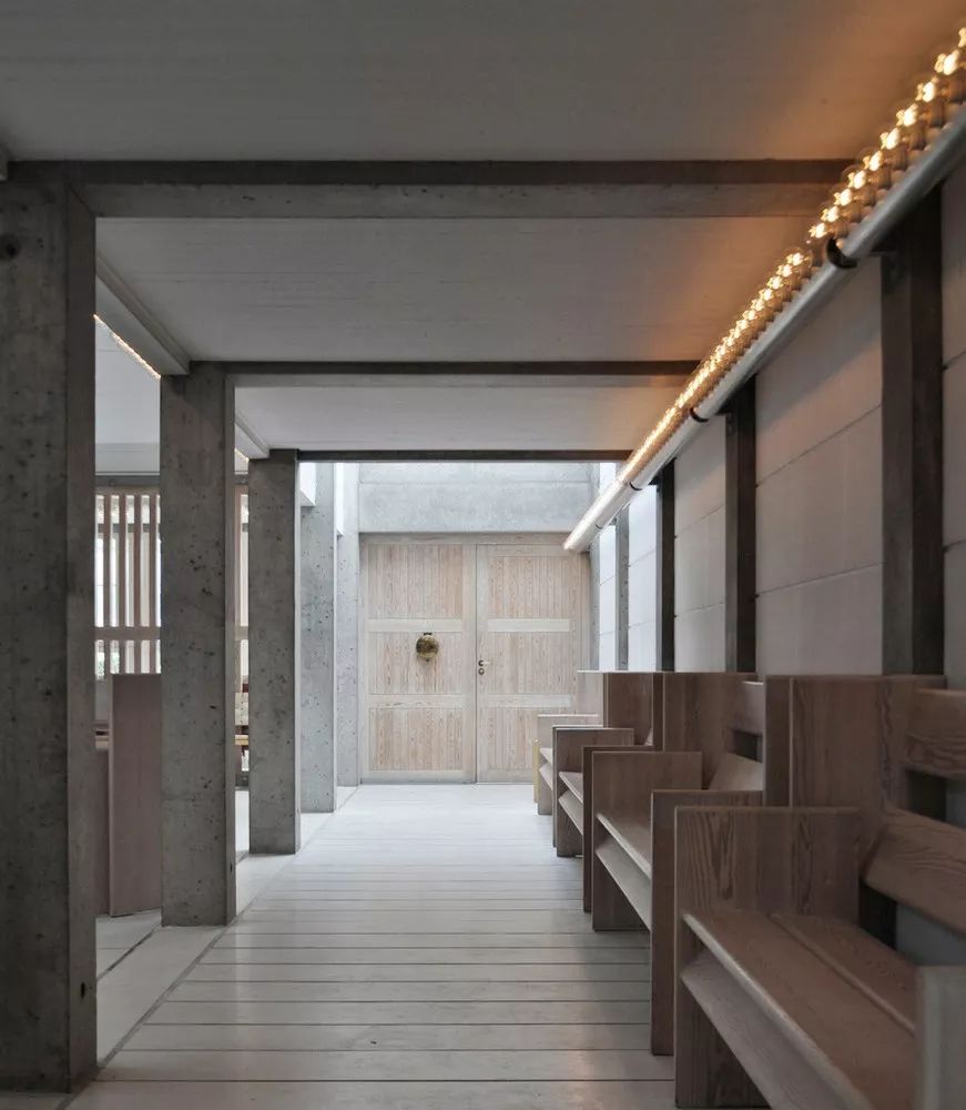 巴格斯韦德教堂 | 伍重的自然与精神空间-50