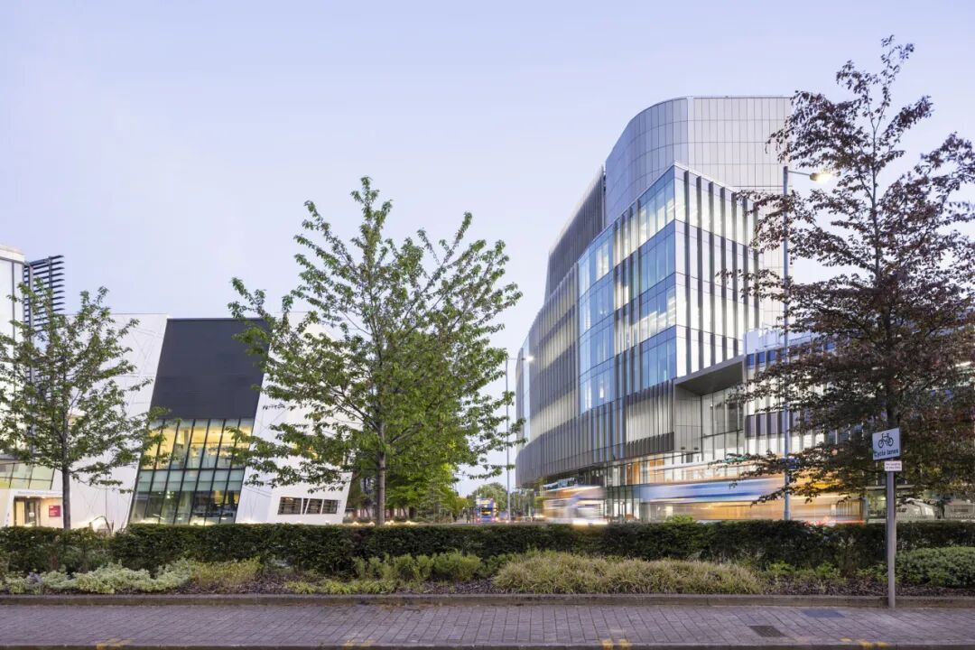 Christie Paterson癌症研究中心丨英国曼彻斯特丨BDP百殿建筑设计-14