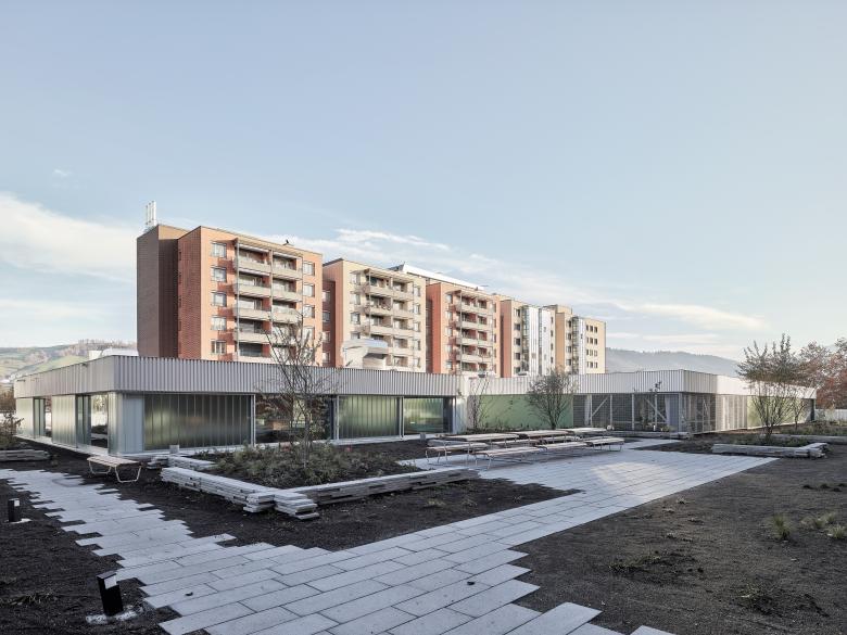 Albi Nussbaumer Architekten BSA/ETH/SIA丨Erneuerung Einkaufszentrum und Bürogebäude Herti丨瑞士-18