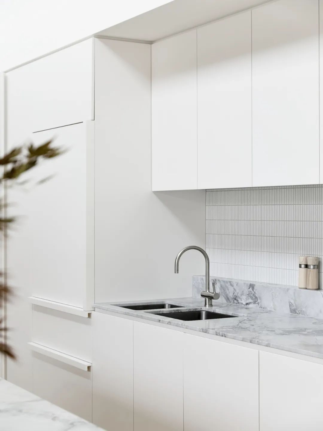 悉尼达令赫斯特公寓，自然光线与精致细节的永恒美学-8