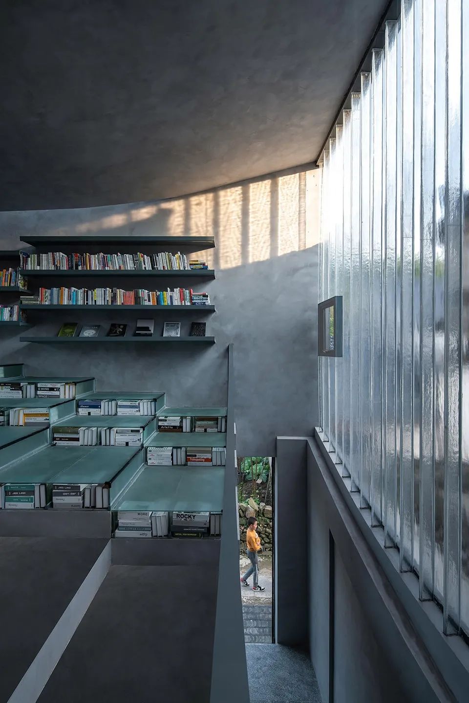 桥廊:上海三联书店·黄山桃源店丨中国黄山丨来建筑设计工作室-66