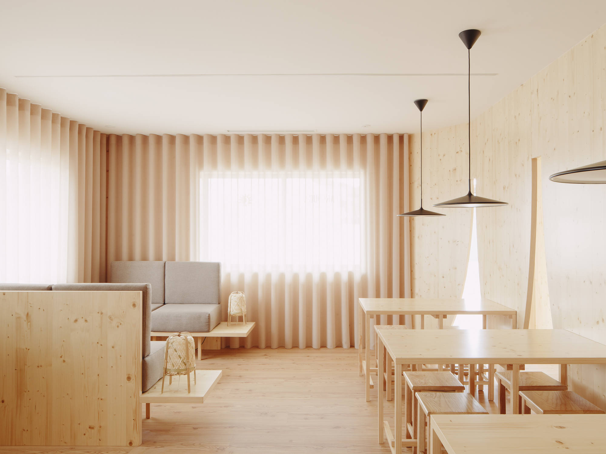 Tarouca Gastro Bar 餐厅丨葡萄牙丨Bruno Dias Arquitectura-28