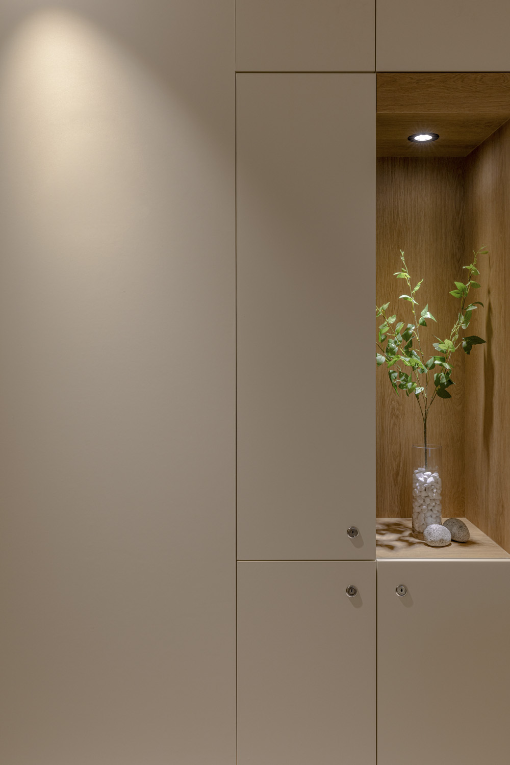 19 平米的白色与原木高级 SPA 空间设计-11