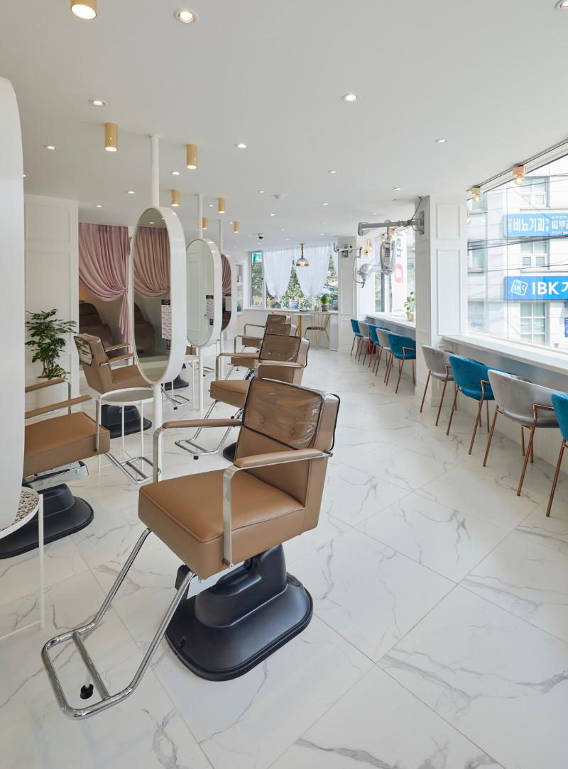 简约时尚 31 平美容室设计-11