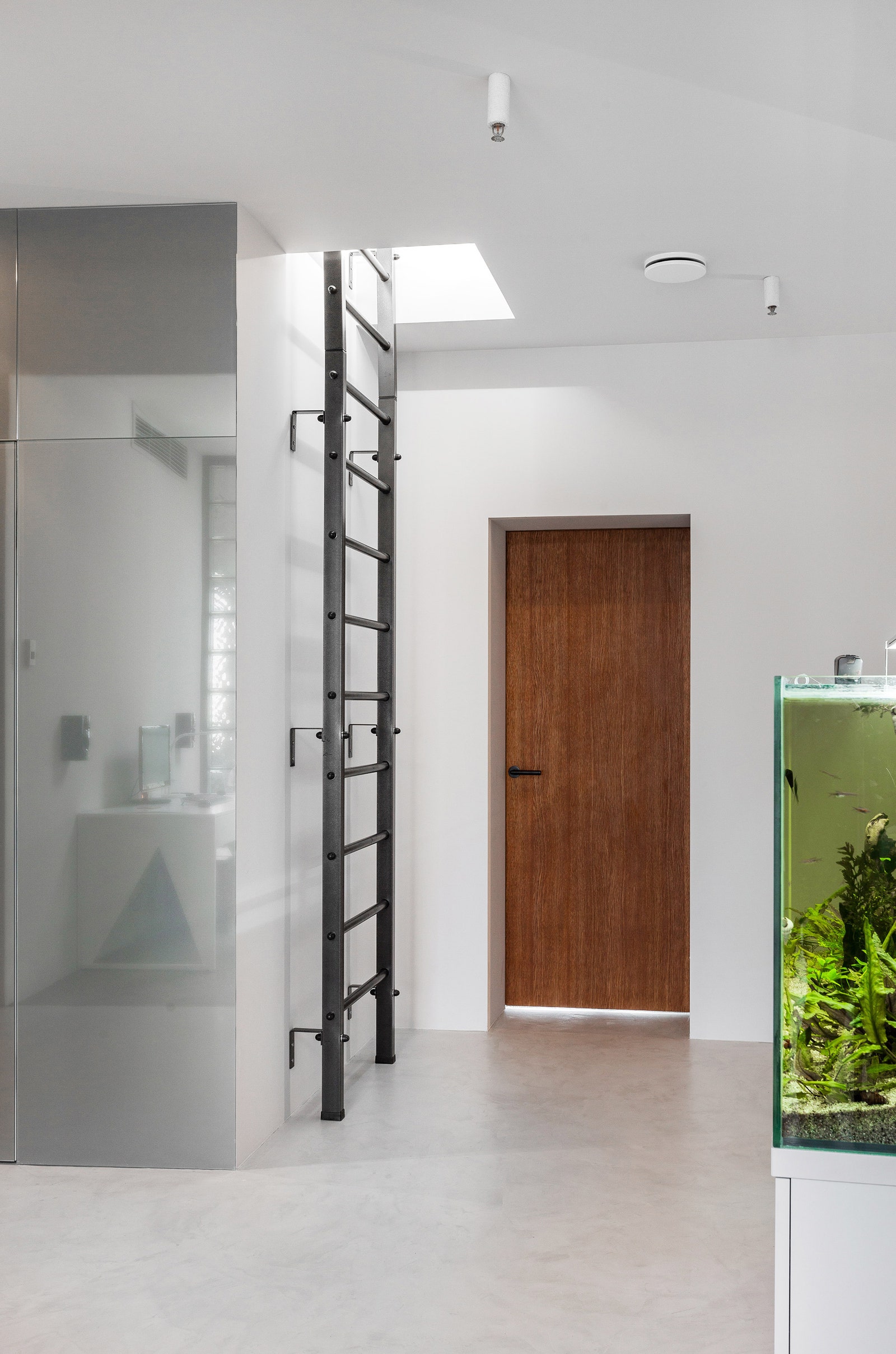 明斯克132㎡禁欲风公寓丨白俄罗斯明斯克丨白俄罗斯Zrobym建筑事务所-28