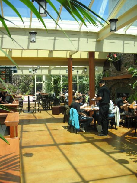 帕克木屋酒店(注:Chalet一般指小木屋、度假屋等,若Park Chalet是特定名称,可能是公园附近的特色酒店等,这里结合常见情况给出一种相对合理的翻译 ) 丨United StatesSan Francisco丨Heller Manus Architects-13