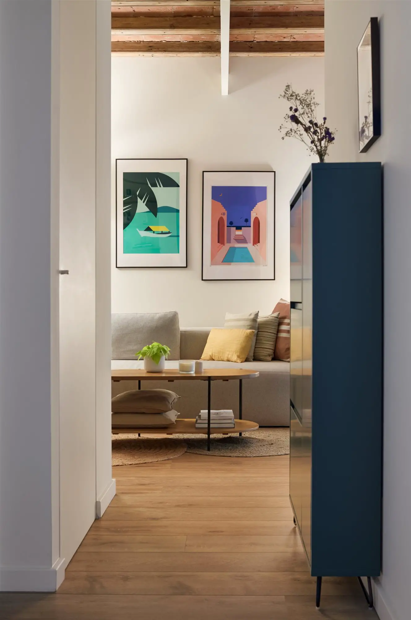 色彩斑斓的 40m2 公寓 | 巴塞罗那设计师的完美小空间-6