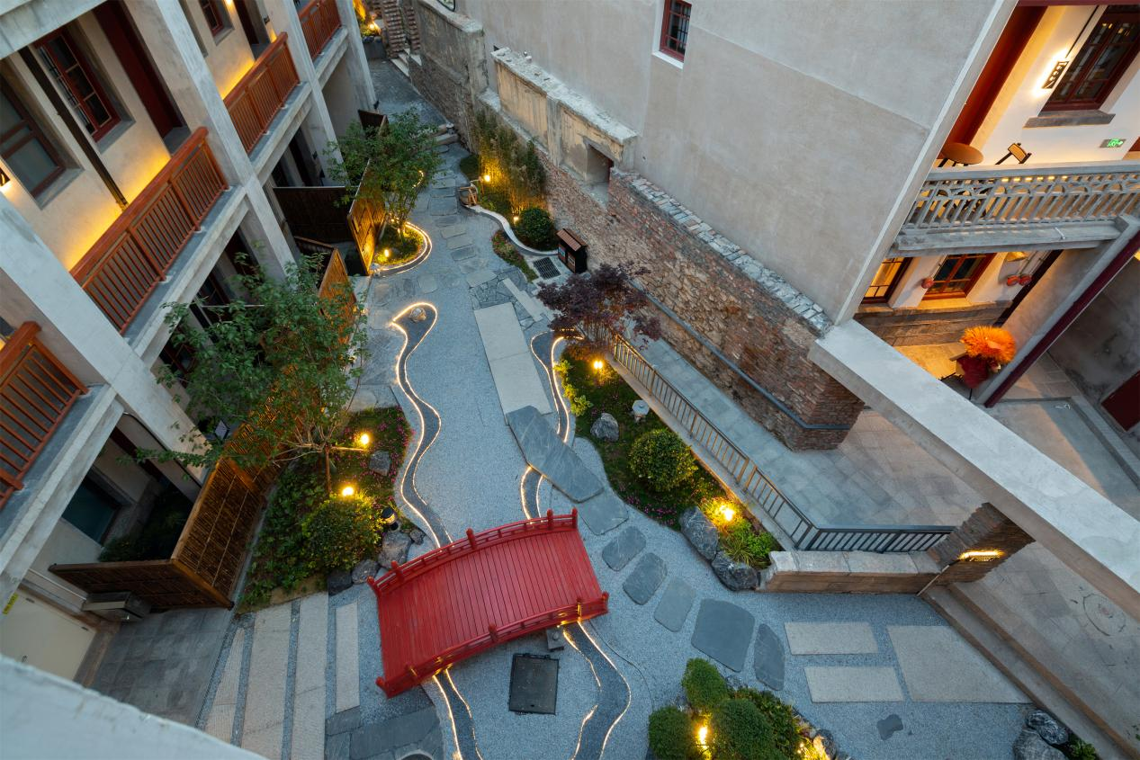 新作 邂逅岁月里的诗意旅居:山东青岛中山路顺德府客栈丨中国青岛丨山溪集（上海）空间设计咨询有限公司-10