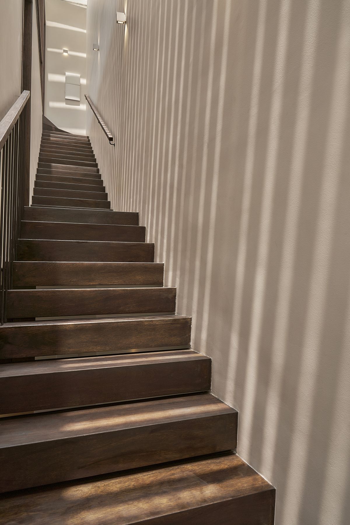 现代与传统共生,打造城市中的宁静绿洲-41