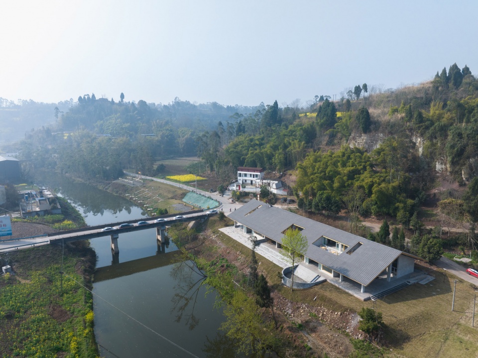 乐山东林村镇文化中心 | 传统与现代交融的乡村社交空间-44