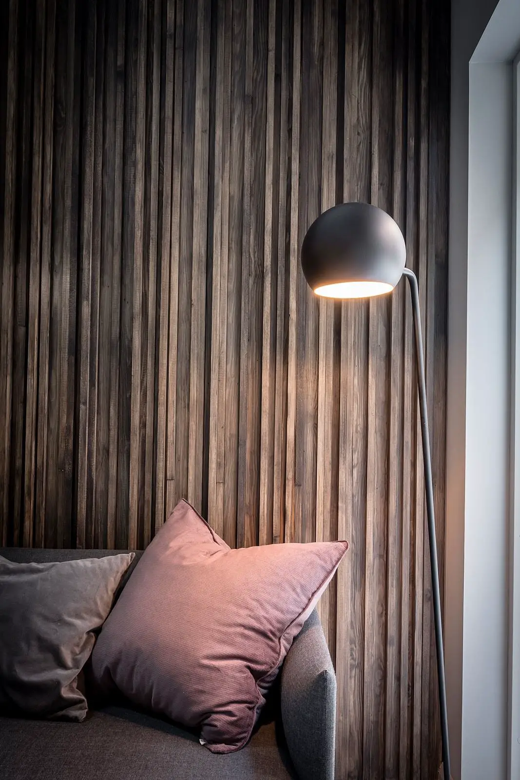 瑞典木质结构 duplex 公寓，打造温馨男女共融空间-6