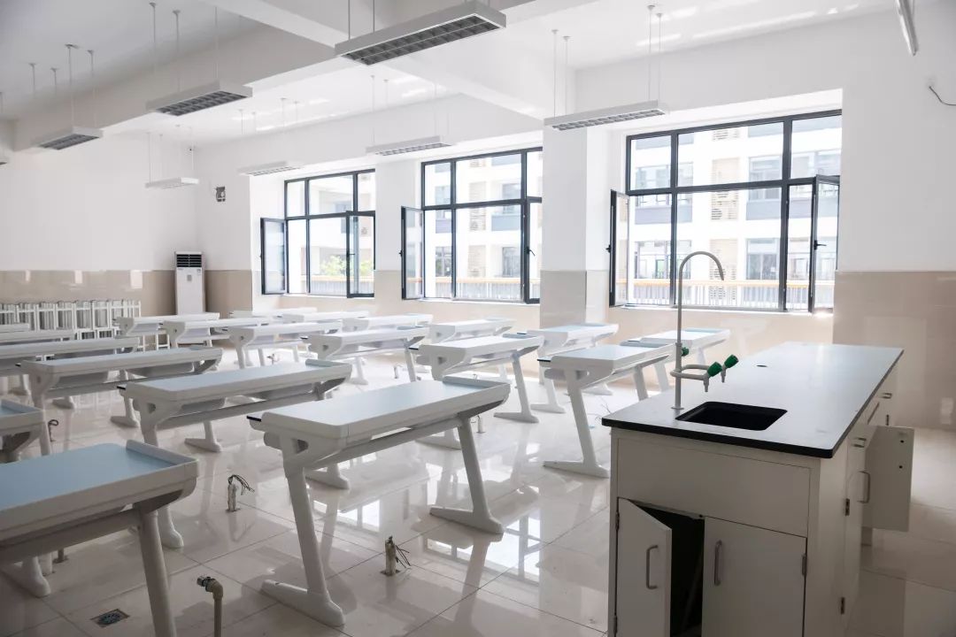 高新区实验初中锦峰路校区 | 智慧活力绿意盎然-59