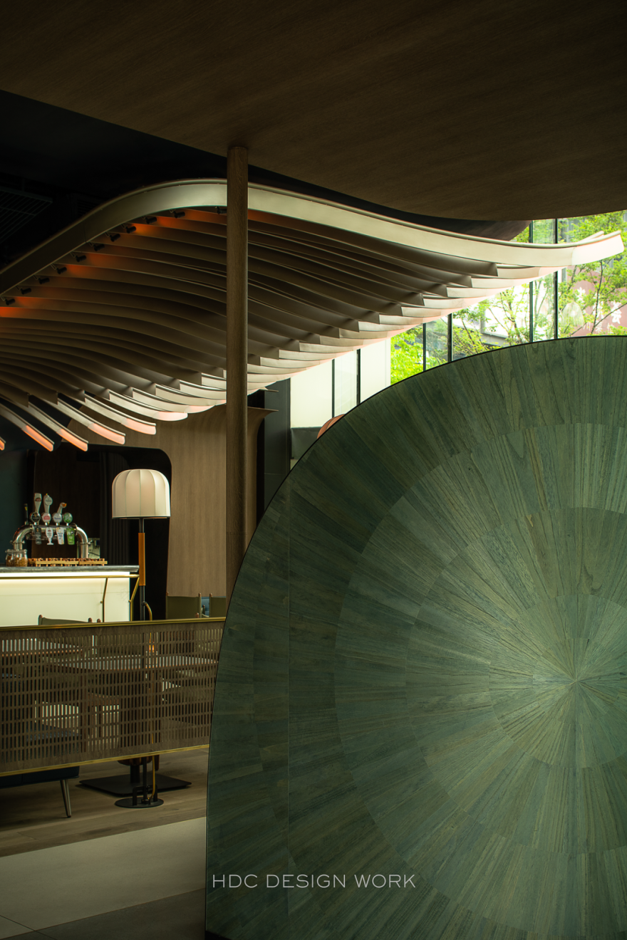 双塔映衬下的MOC餐厅丨中国成都丨唐嘉骏,刘芮言-47