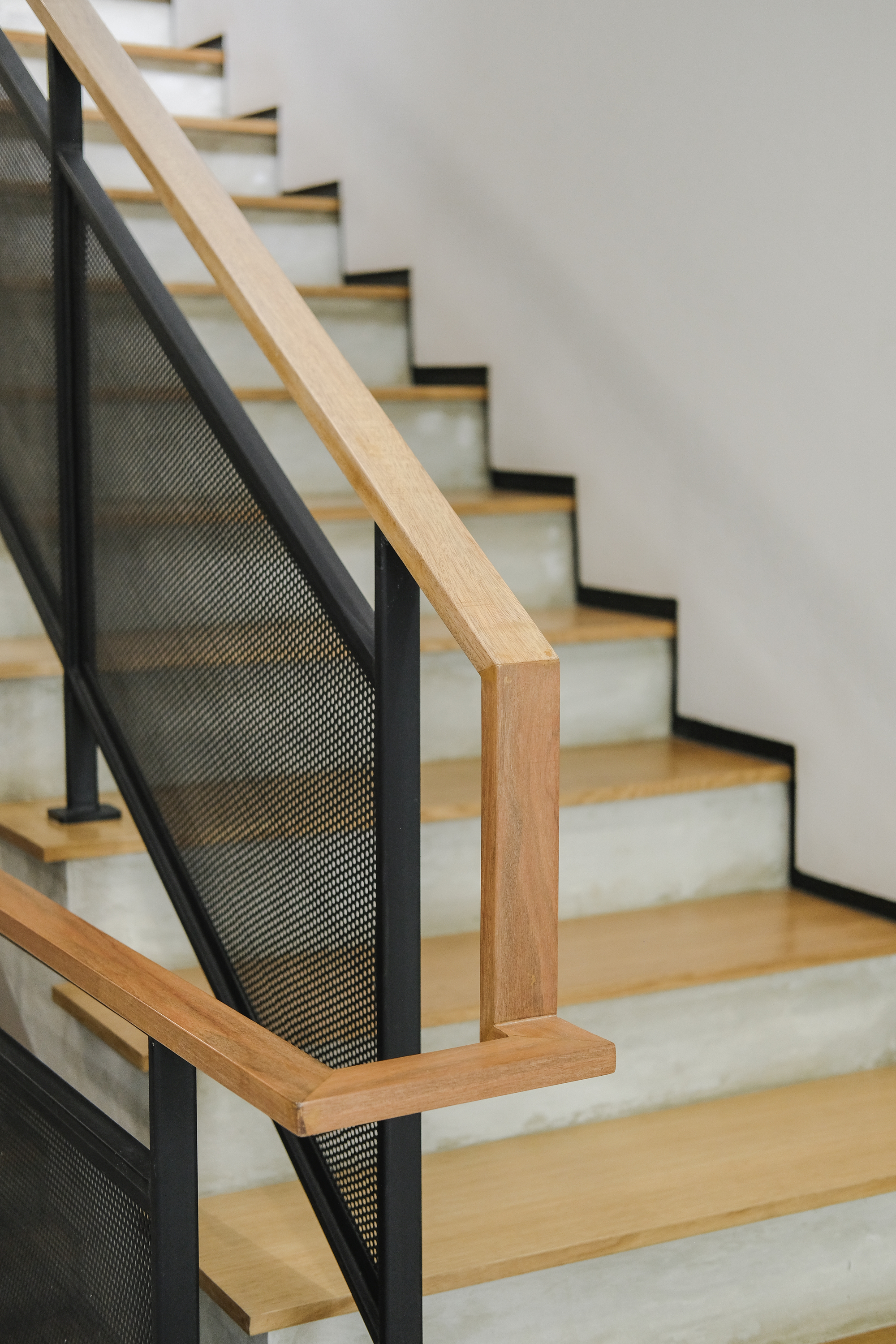 Ambivert House / TRST Architect-28