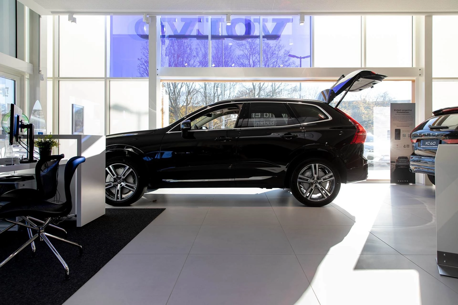 沃尔沃汽车专卖店托尔克·菲舍尔丨德国丨Mosa-12