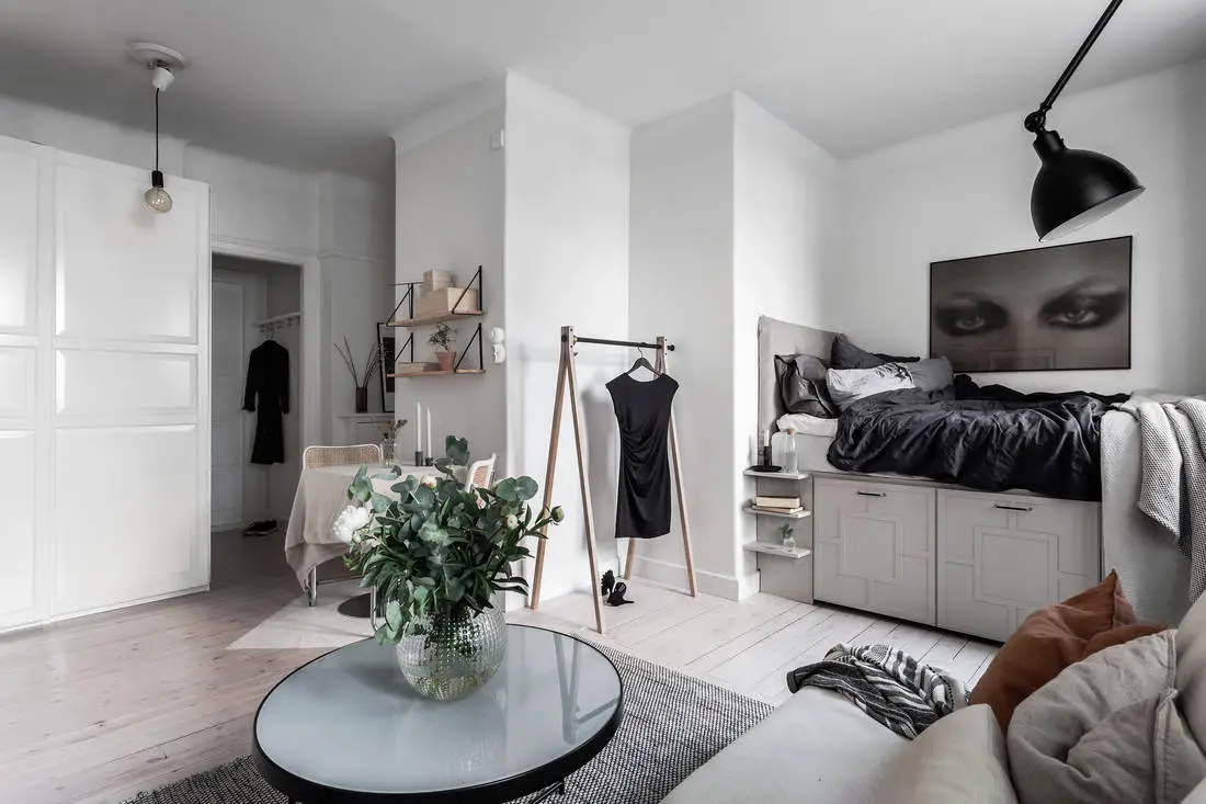 瑞典 31m²studio 的超高床设计-7