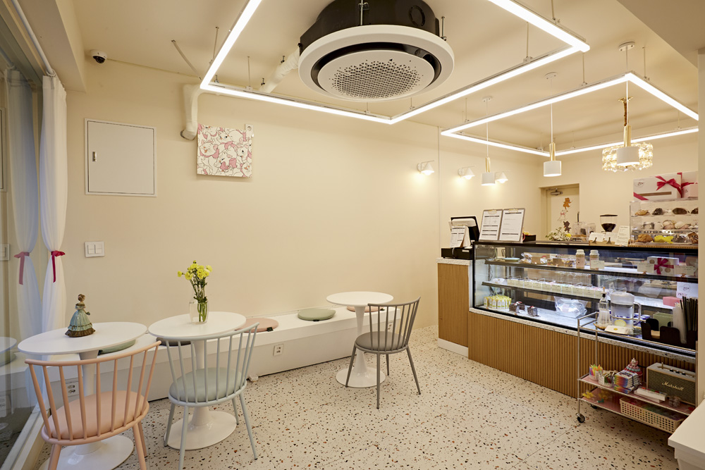 13 坪极简甜品店的精致设计-4