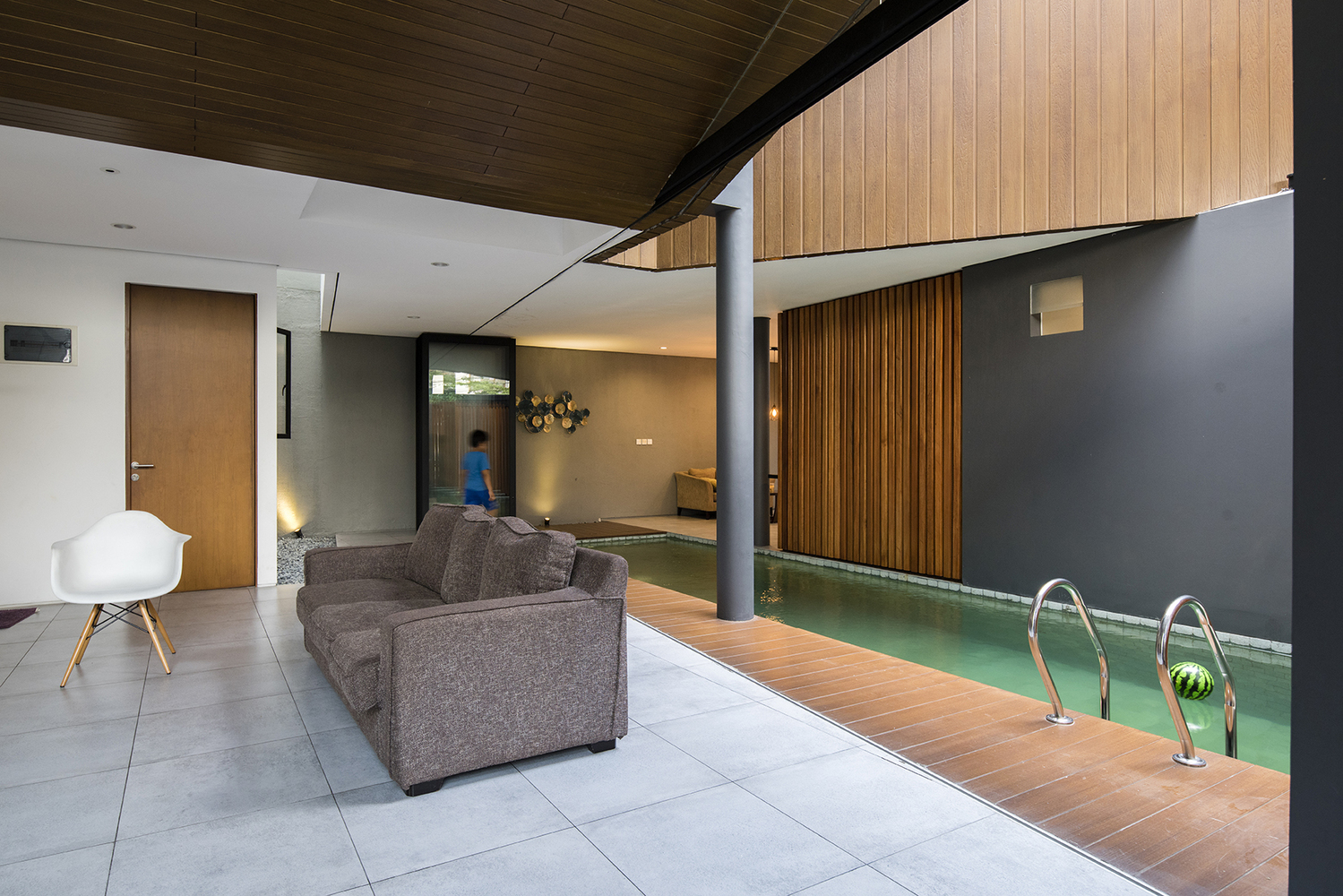 Skewed House  Atelier Riri-28