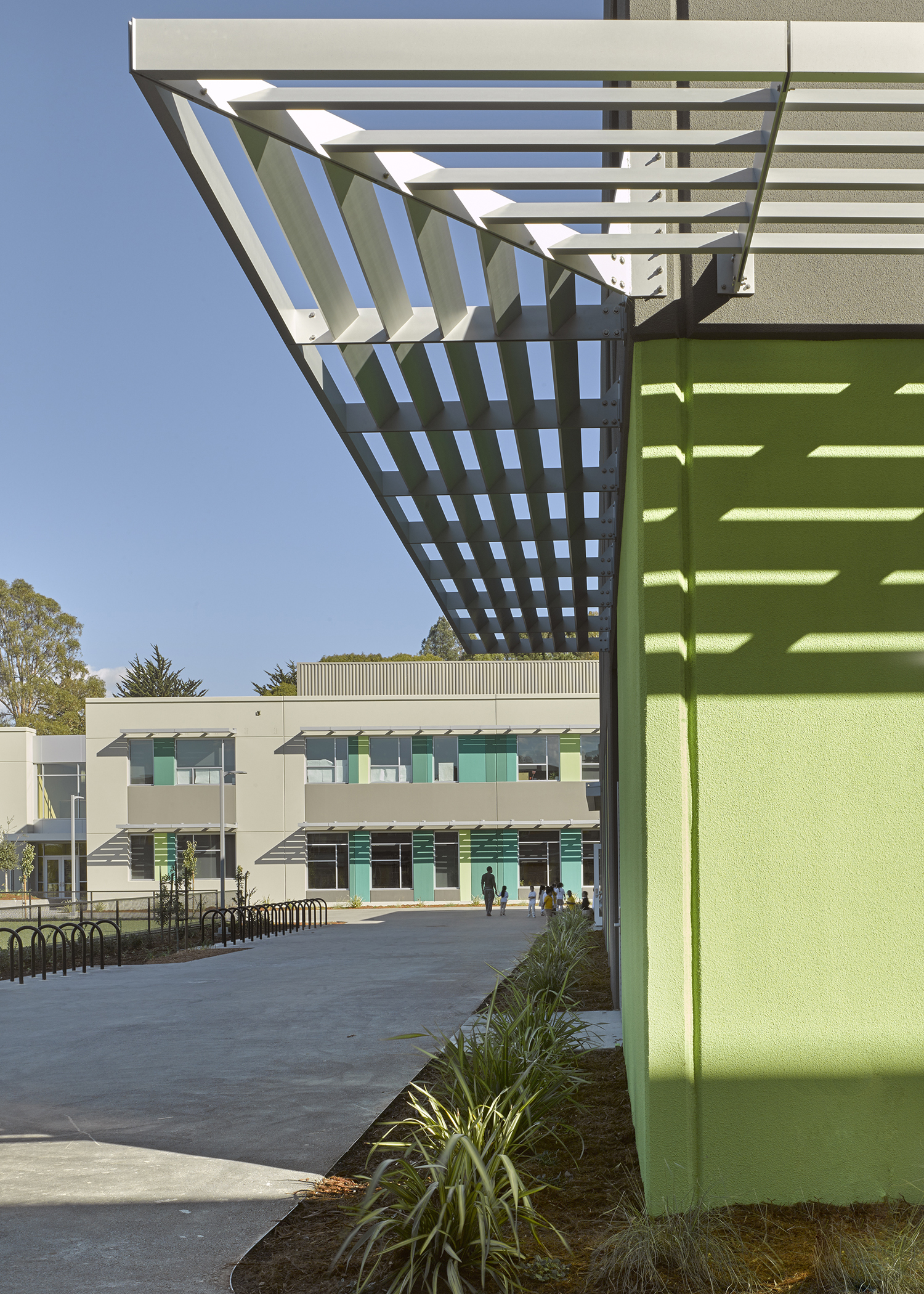 重构废弃场地,打造灵活学习空间的山顶学校-5