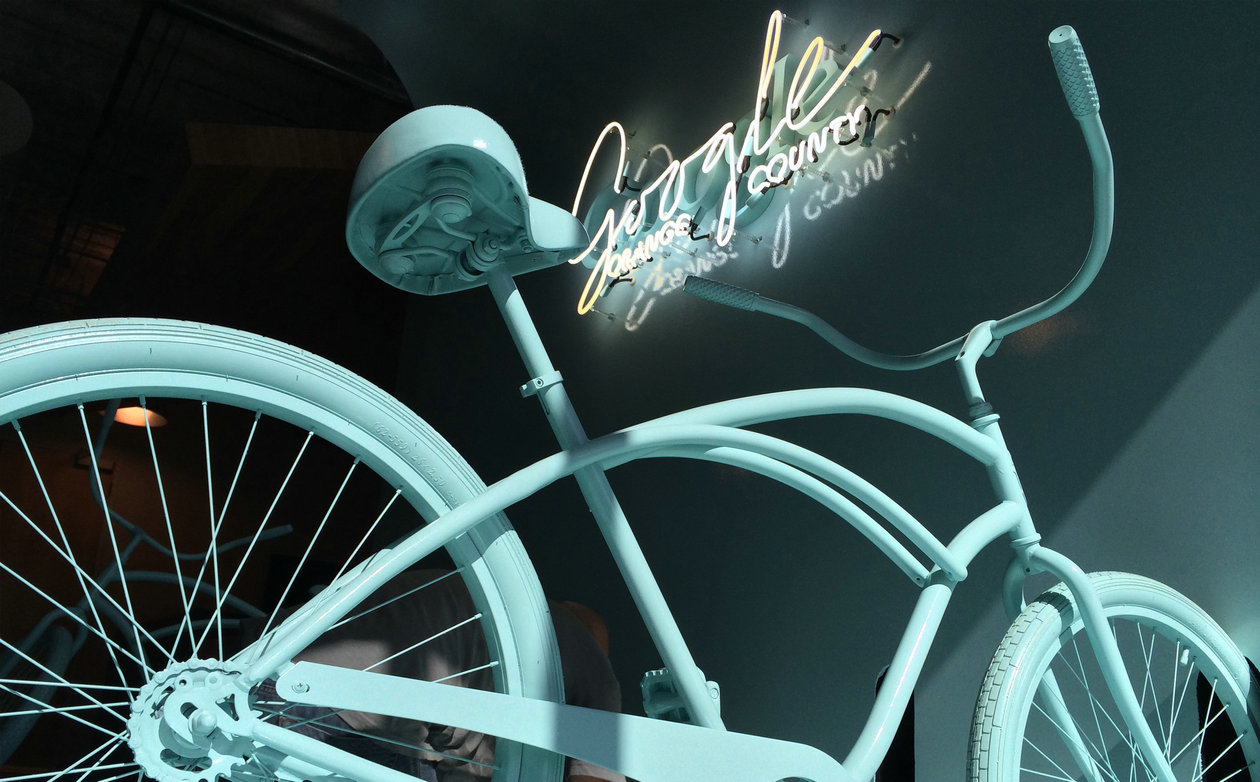 集设网第二期赠送--54 套国外办公室墙画设计案例解析-37