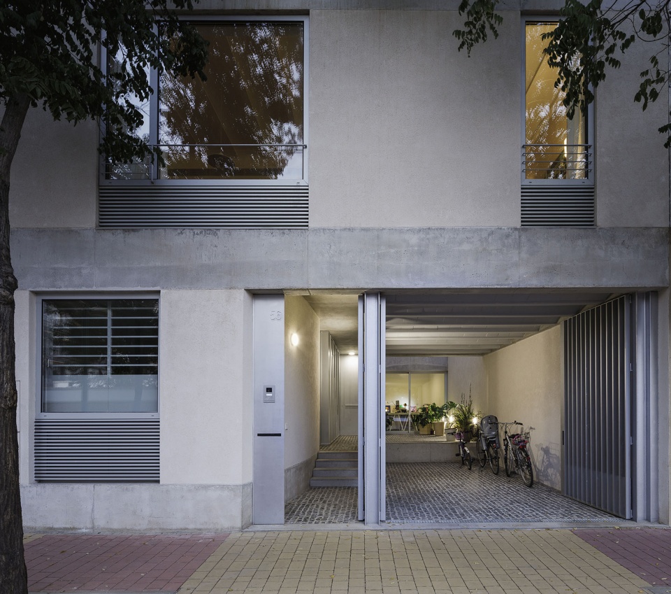 CON DOS ALAS 住宅丨西班牙丨Sol89 arquitectos-9