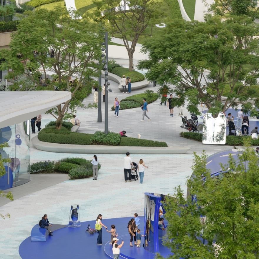 成都万象城公共广场改造设计丨中国成都丨扎哈·哈迪德建筑事务所,FLO景观设计事务所等-24