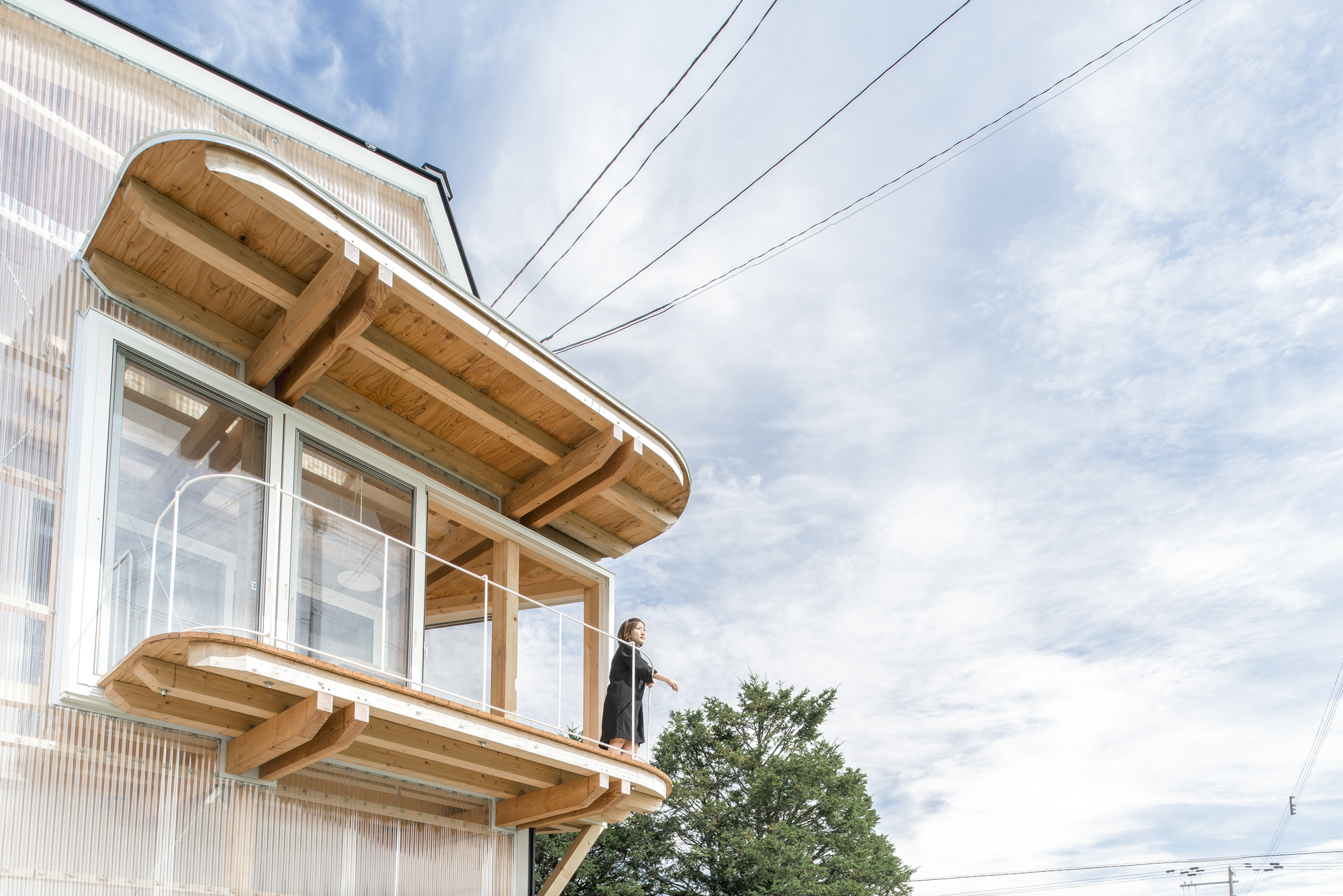 The Deformed Roof House of Furano / Yoshichika Takagi + associates-4