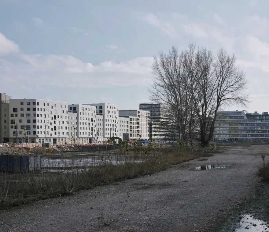 维也纳废弃火车站旁的绿色新居-10