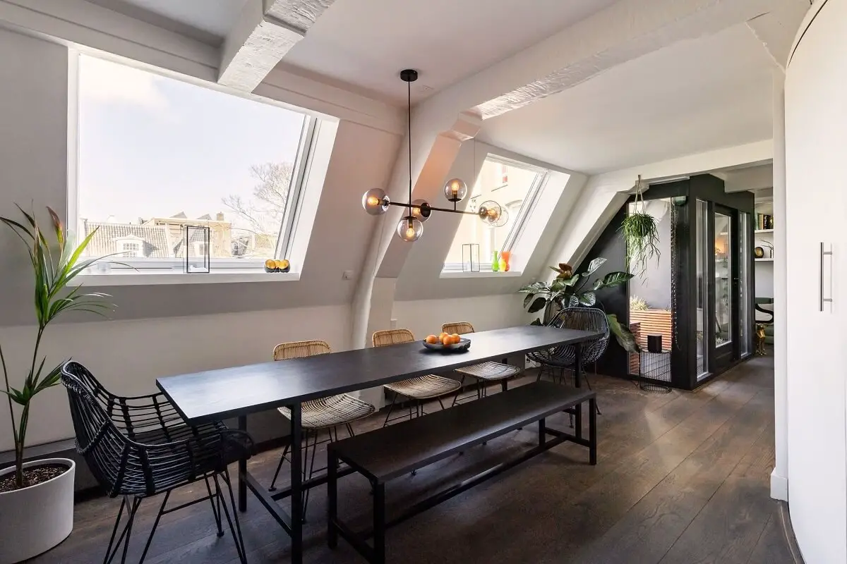 阿姆斯特丹古典运河公寓 | 古老建筑中的现代魅力-8