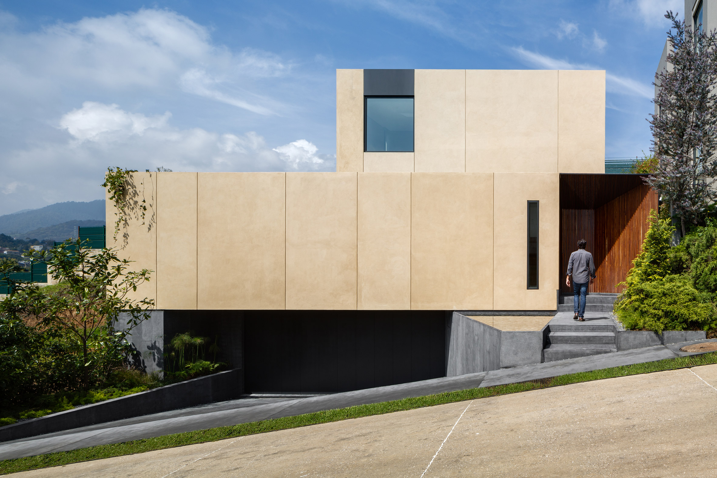 ASP constructs Cumbres House using compressed earth blocks formed on-site-2