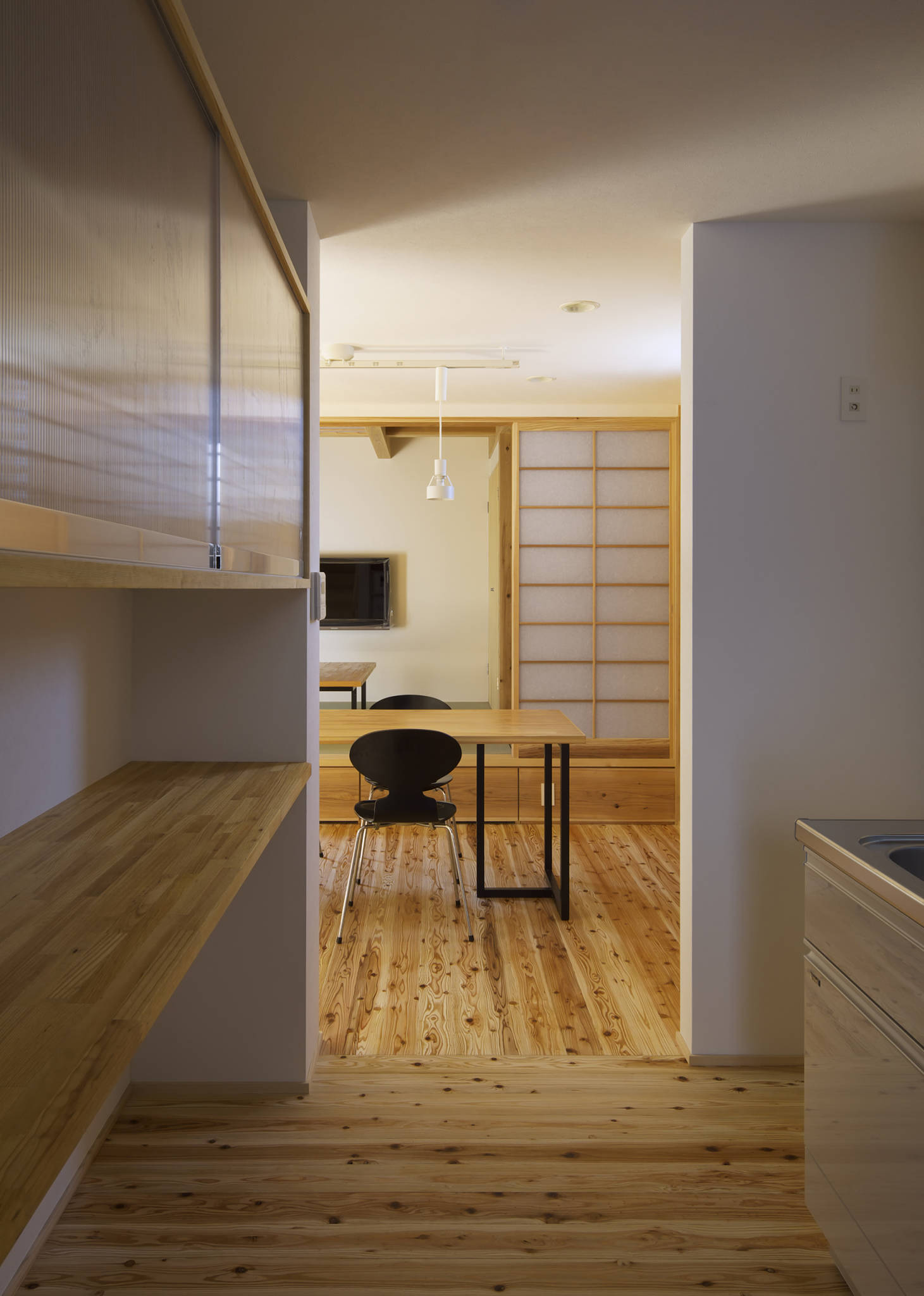 日本福冈简约住宅 | 攀岩墙与自然光的完美融合-8