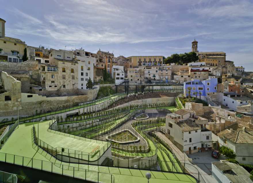 El Coso(造水花园里的神秘故事)-5