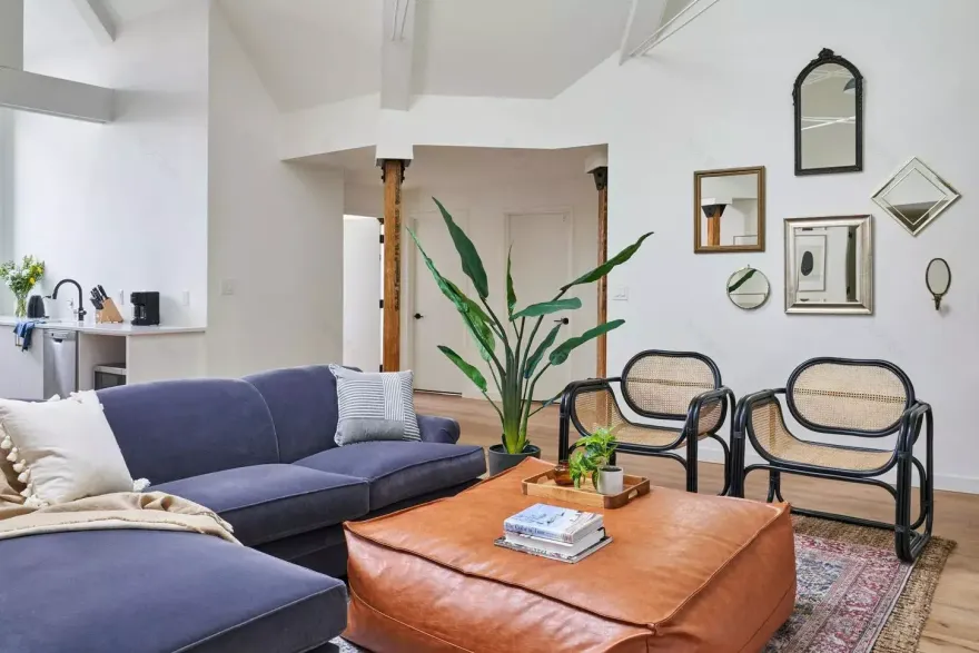 废弃教堂变时尚共享公寓,复古与现代的完美结合-2