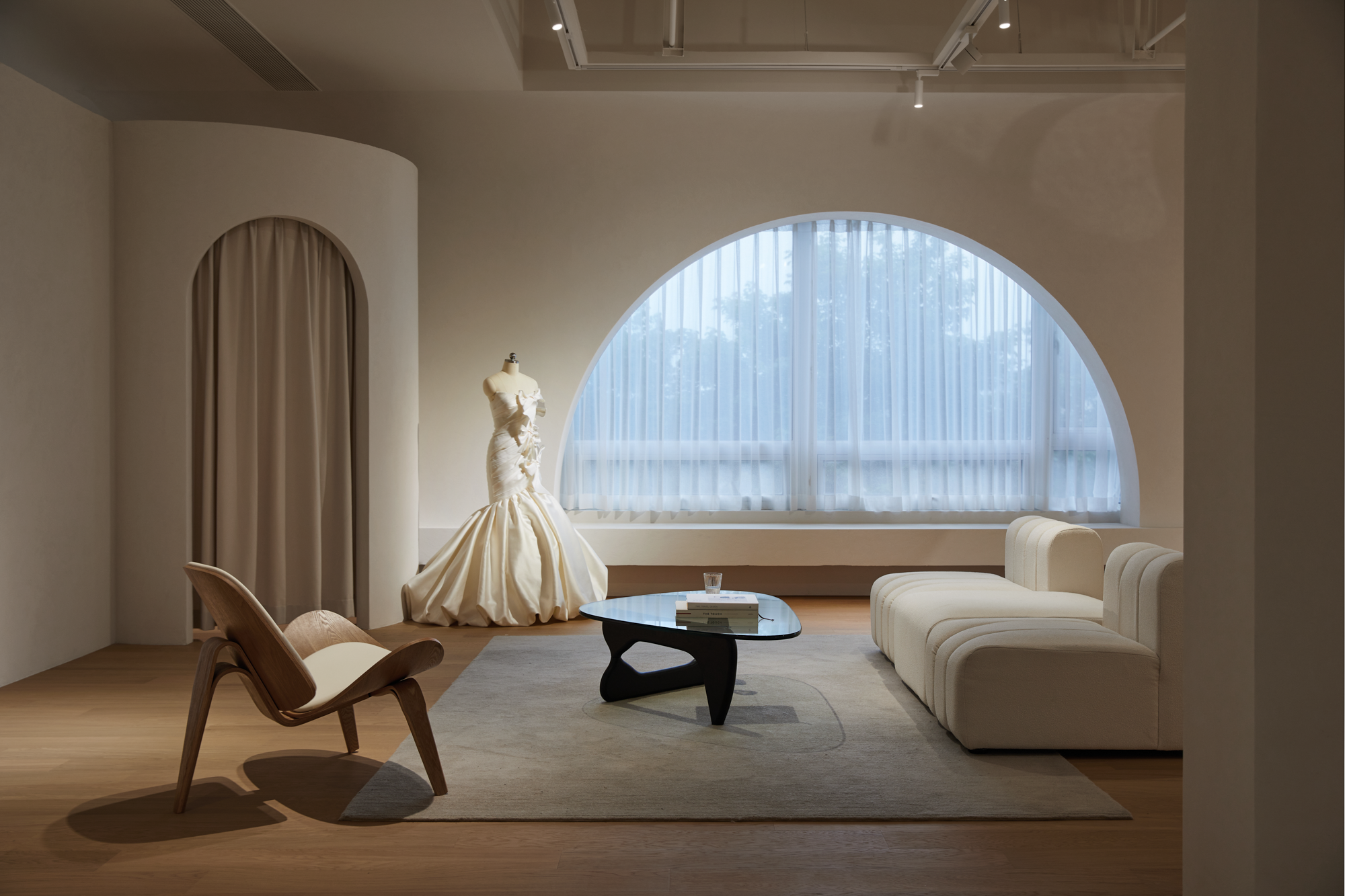 VIA COUTURE 白日漫步丨千上设计-25