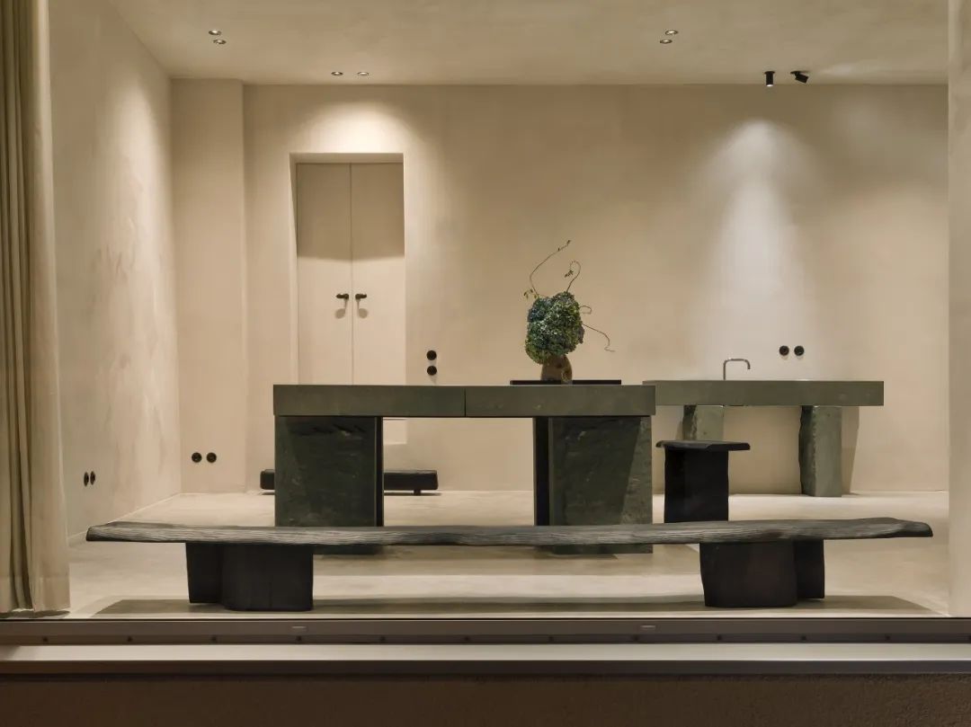 Lilian Von Trapp 珠宝旗舰店设计-48