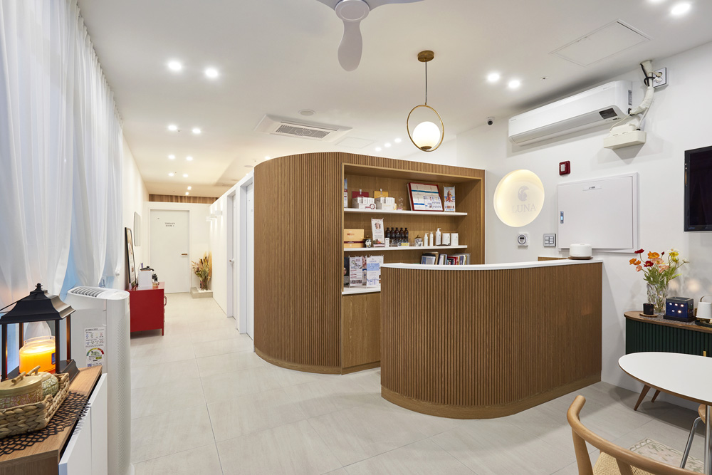 14 平白色木质小空间，极简设计的完美呈现-2