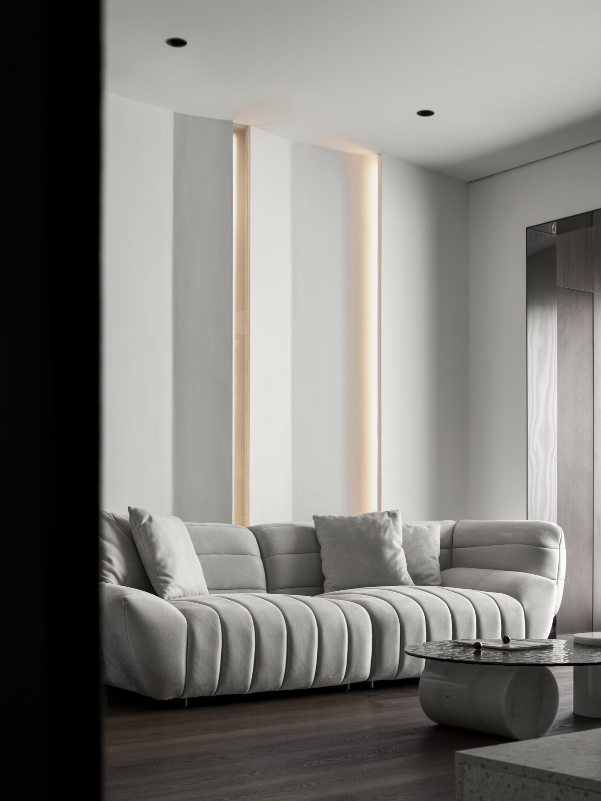 富有质感的暗调家居丨宏福樘-17