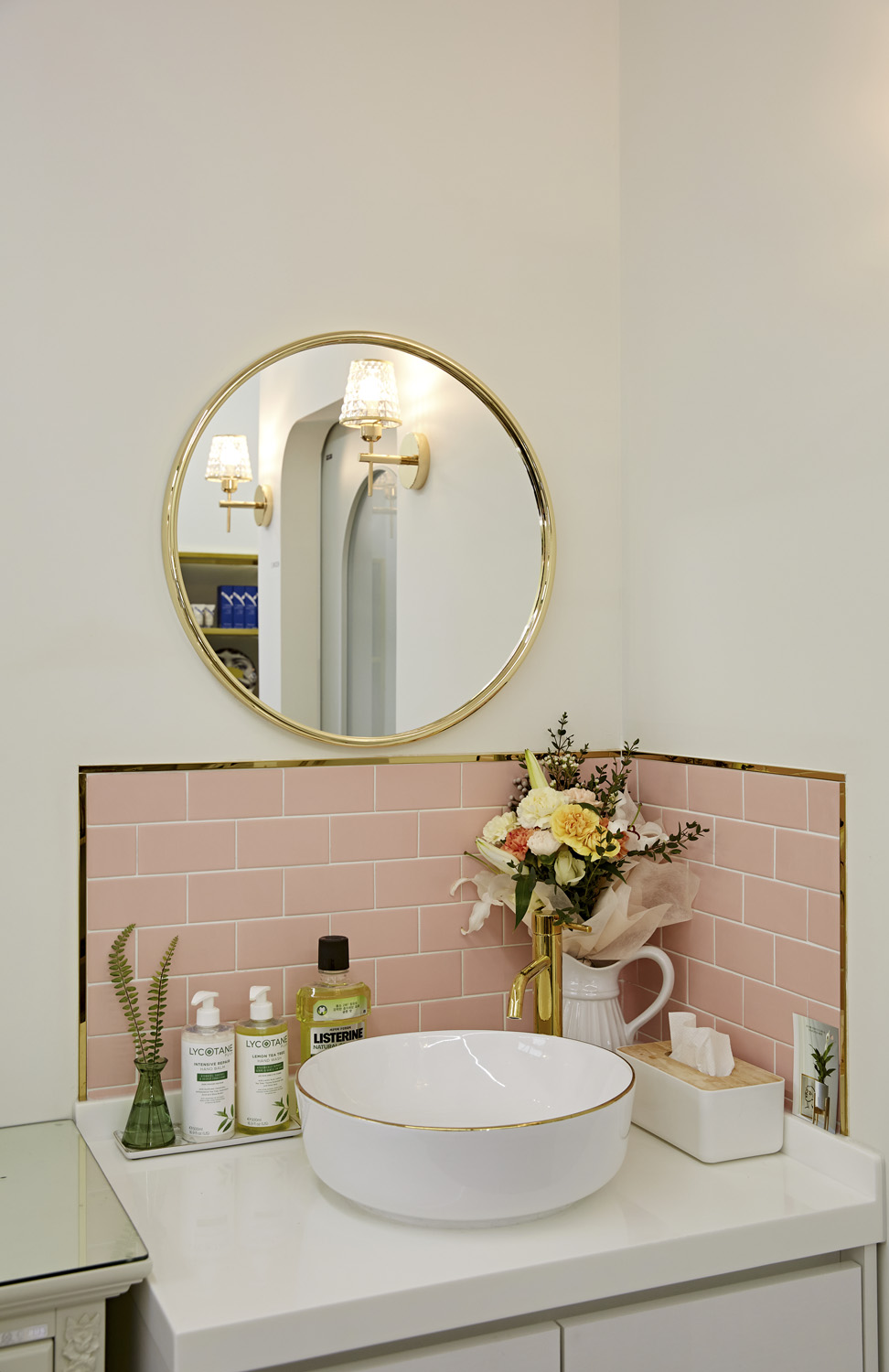 现代简约风 12 平米网购小店室内设计案例-11