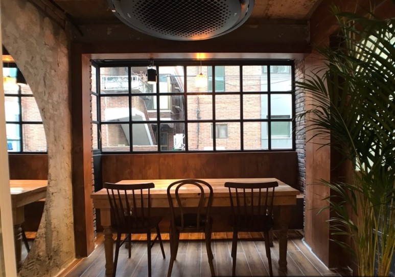 意式风情，复古空间的艺术魅力-9