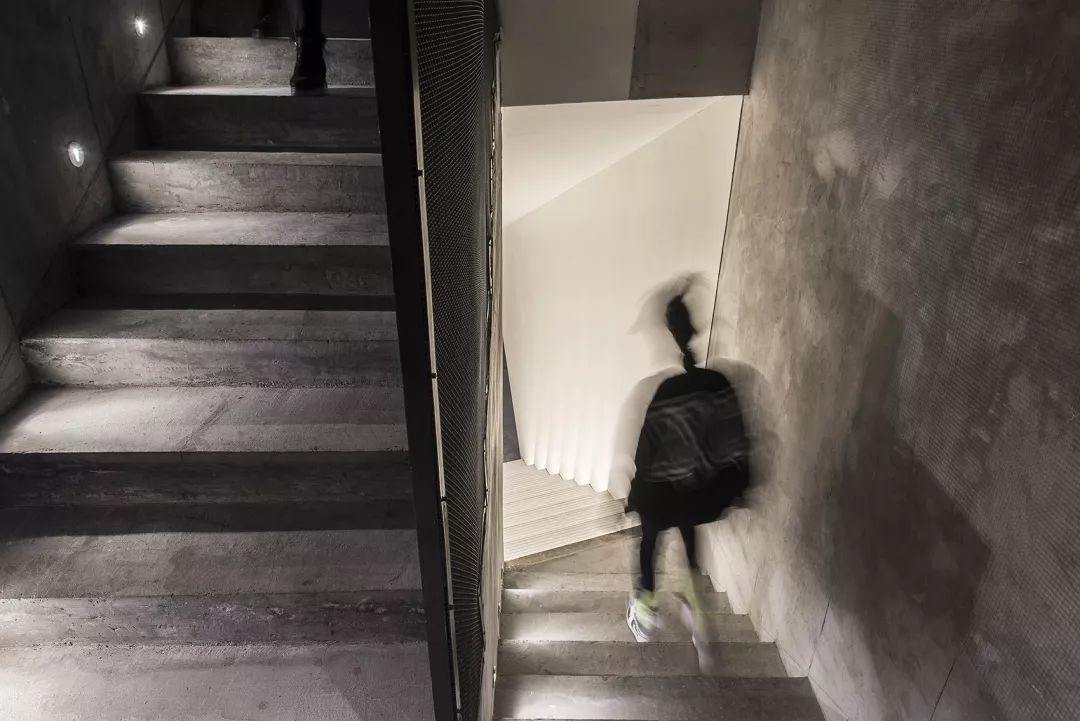 城市夹缝中的变奏 | 贵州彡口空间-34