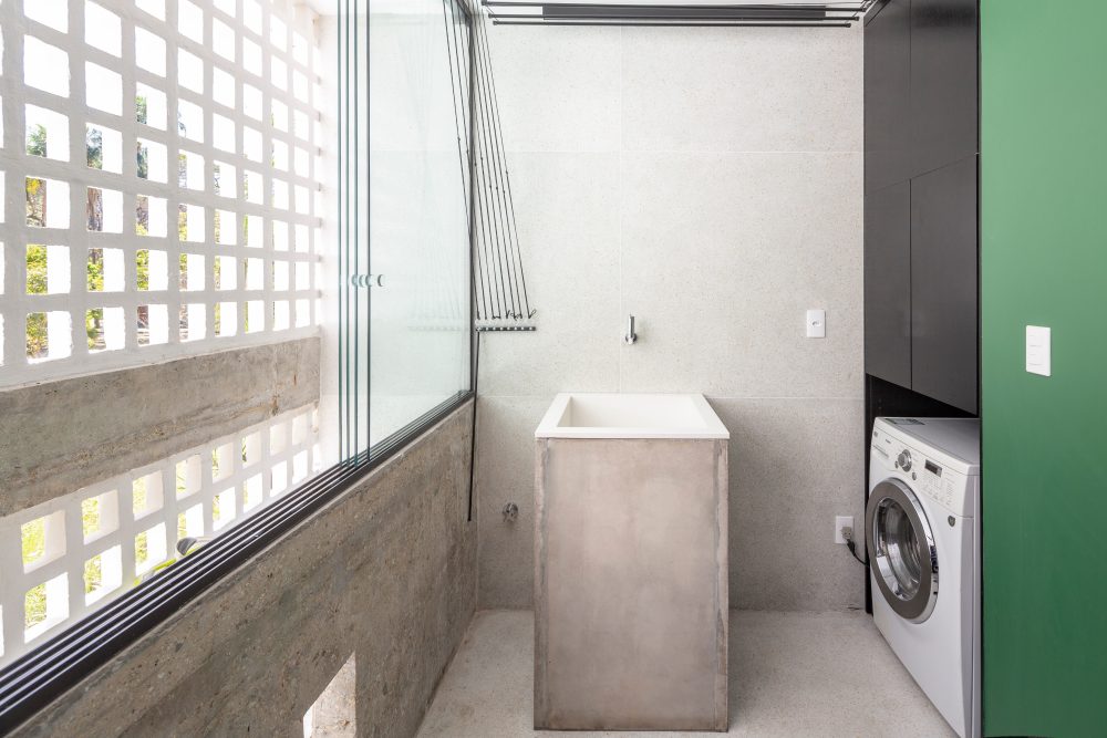 巴西利亚现代公寓,打造通透共享空间-35