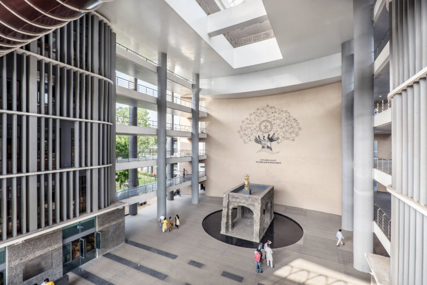 Collector 办公室,取代旧集群的新型办公 Sunil Patil And Associates-28